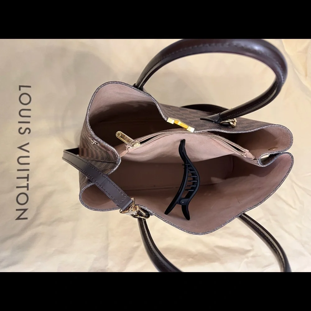 Beautiful AUTHENTIC Louis Vuitton Kensington Tote - Picture 6 of 16